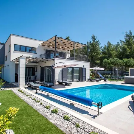 펜션 Malsina By Interhome