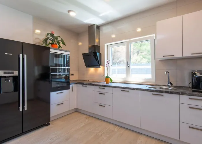 Malsina By Interhome